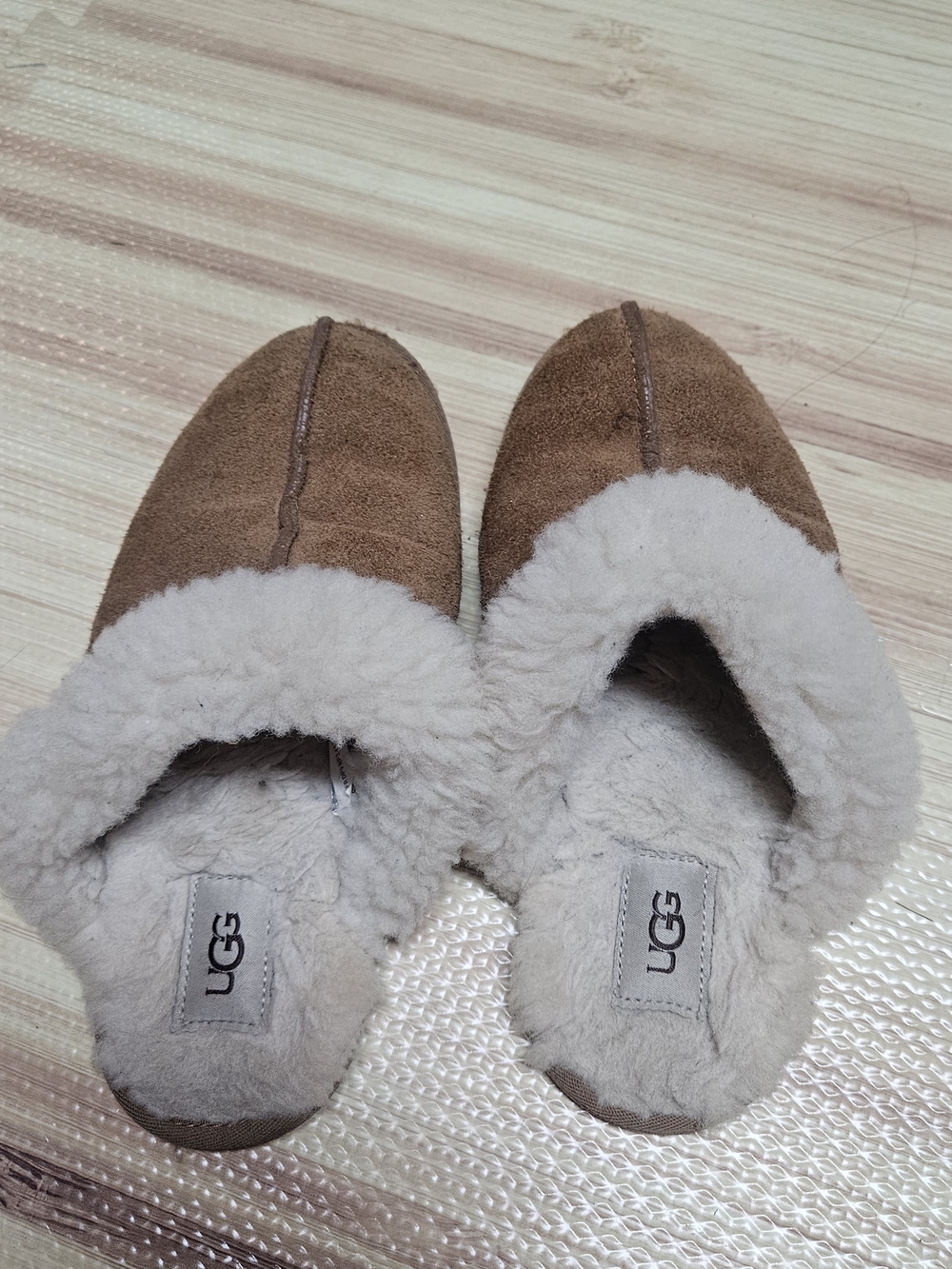 UGG Scuffette II Suede Slippers – Chestnut Brown (Size UK 5 / EU 38 / US 7)